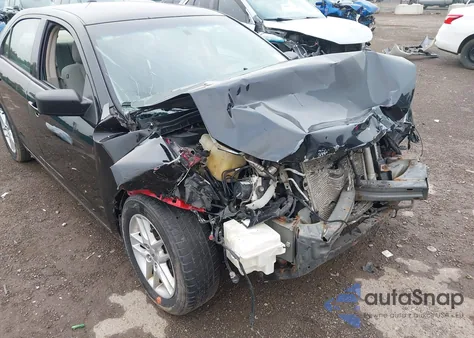 2012 Ford Fusion S z USA, uszkodzony, nr VIN 3FAHP0GA6CR333858